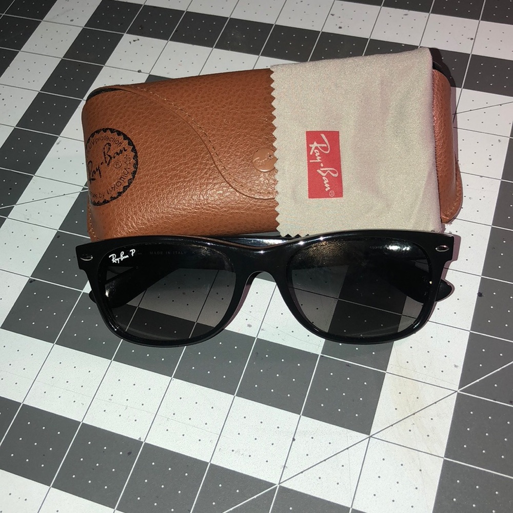 Men’s Ray-Ban Polarized New Wayfarer Sunglasses